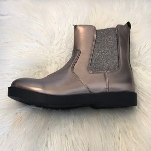 NWOT! Gap kids boots
